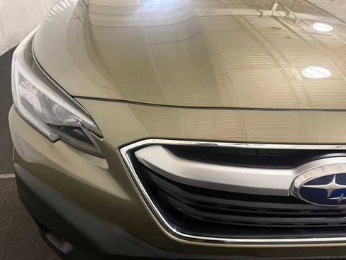 Used 2021 Subaru Outback Premium image 4