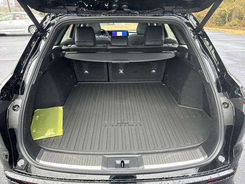 New 2025 Toyota Crown Signia w/ Advanced Technology Package image 39