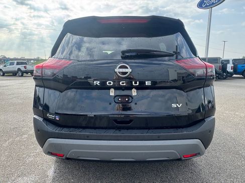 Used 2023 Nissan Rogue SV FWD image 5