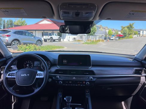 Used 2022 Kia Telluride EX w/ EX Premium Package AWD/4WD image 10