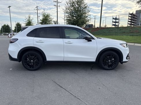 Used 2026 Honda HR-V Sport image 10
