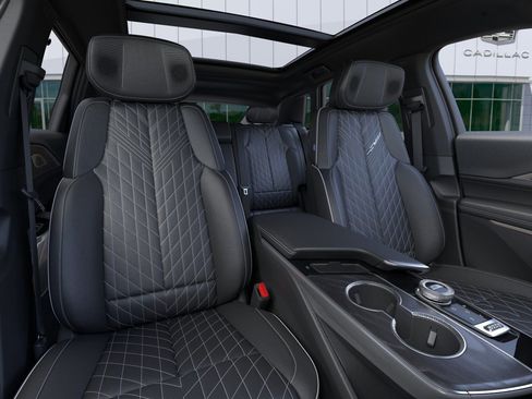 New 2026 Cadillac Lyriq V AWD/4WD image 24