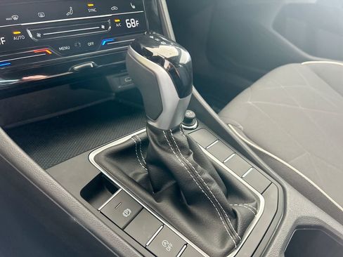 Certified 2026 Volkswagen Jetta Sport FWD image 25