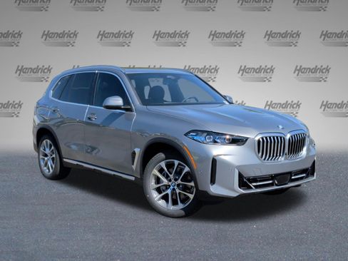 Certified 2026 BMW X5 xDrive40i w/ Climate Comfort Package AWD/4WD image 2
