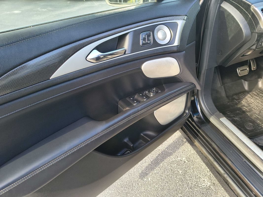 Used 2017 Lincoln MKZ Reserve w/ Luxury Package AWD/4WD image 8