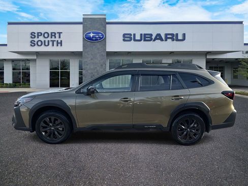 Used 2025 Subaru Outback Onyx Edition image 7