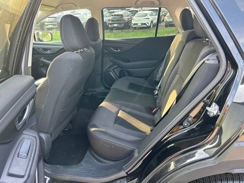 Used 2023 Subaru Outback Premium AWD/4WD image 10