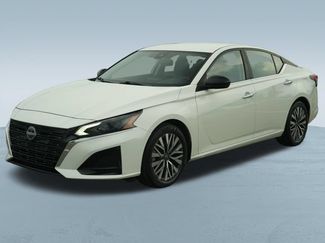 Used 2025 Nissan Altima 2.5 SV FWD video 3