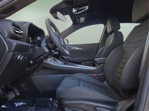 Used 2024 Dodge Hornet GT image 23