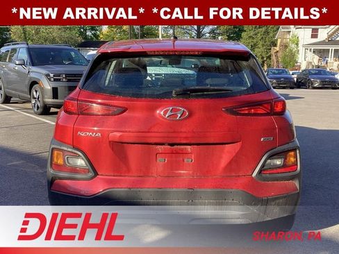 Used 2021 Hyundai Kona SE w/ Cargo Package AWD/4WD image 6