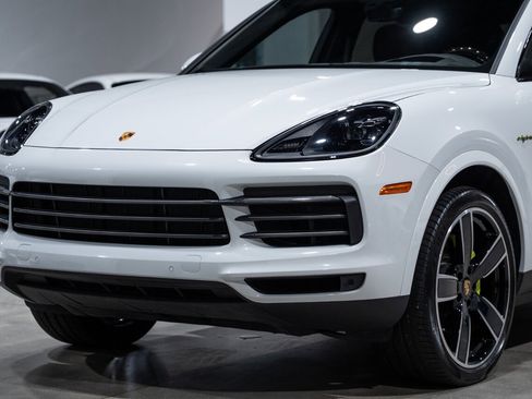 Used 2023 Porsche Cayenne Platinum Edition AWD/4WD image 68