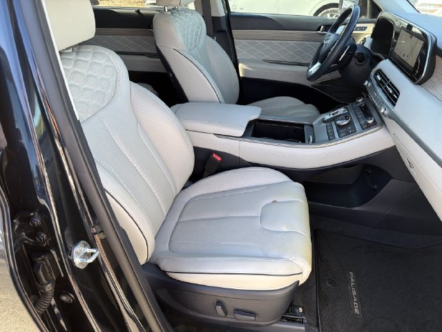 Used 2022 Hyundai Palisade Calligraphy w/ Cargo Package AWD/4WD image 16