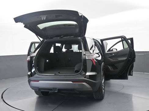 Used 2026 Chevrolet Equinox LT FWD image 69
