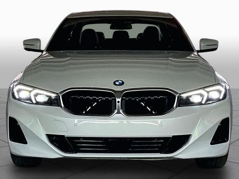 Used 2025 BMW 330i Sedan RWD image 3