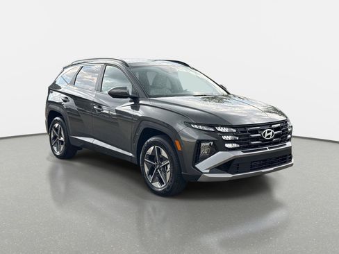 New 2025 Hyundai Tucson SEL image 3
