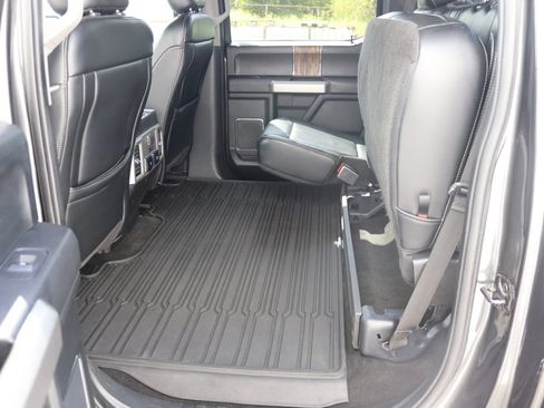 Used 2019 Ford F150 Lariat w/ Equipment Group 502A Luxury AWD/4WD image 37
