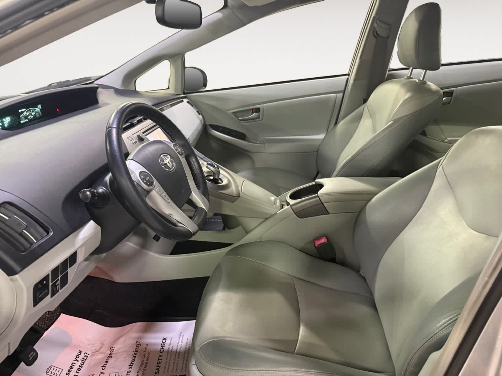 Used 2013 Toyota Prius Four FWD image 14