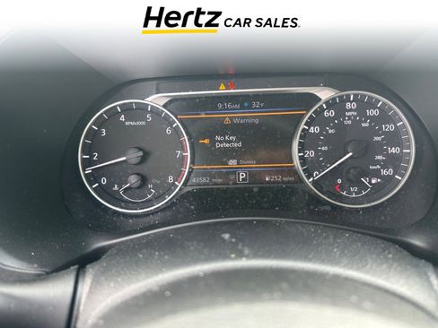 Used 2025 Nissan Sentra SV image 5