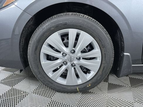 Certified 2025 Nissan Sentra S FWD image 23