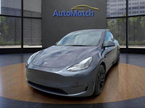Used 2023 Tesla Model Y Performance AWD/4WD image 3