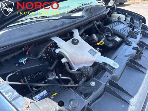 Used 2014 Chevrolet Express 3500 LS image 28