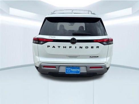 Used 2024 Nissan Pathfinder Platinum FWD image 7