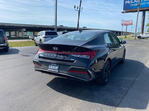 New 2026 Hyundai Elantra Sport FWD image 7