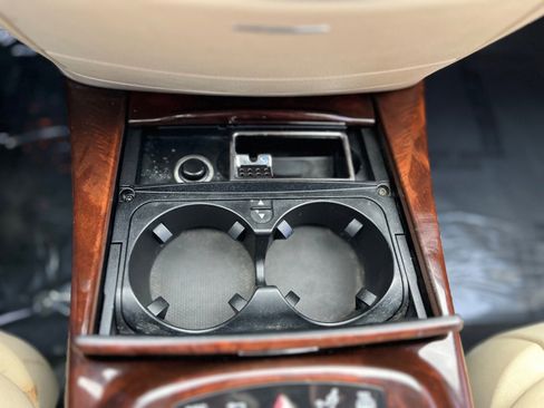 Used 2011 Mercedes-Benz S 550 4MATIC image 32