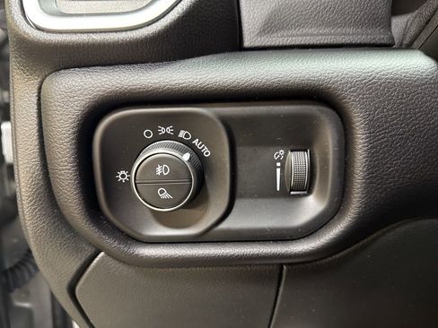 Used 2022 RAM 2500 Big Horn w/ Night Edition image 24