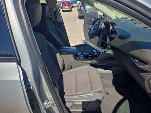 Used 2023 Buick Envision Preferred image 33