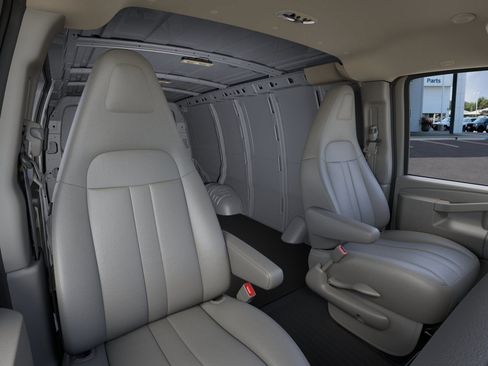 New 2026 Chevrolet Express 2500 w/ Driver Convenience Package RWD image 32