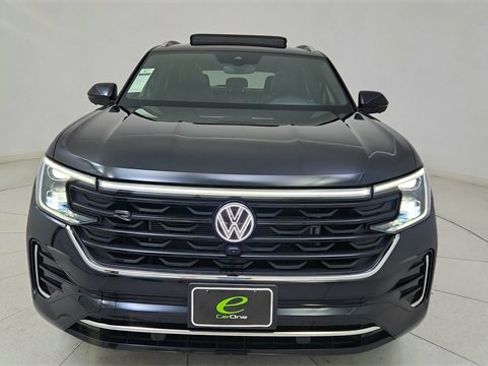 Used 2024 Volkswagen Atlas Cross Sport SEL Premium R-Line image 13