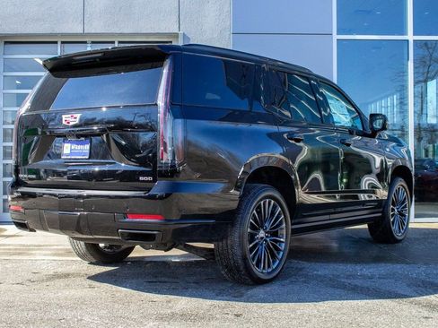 Used 2026 Cadillac Escalade Platinum Sport w/ LPO, Floor Liner Package AWD/4WD image 10