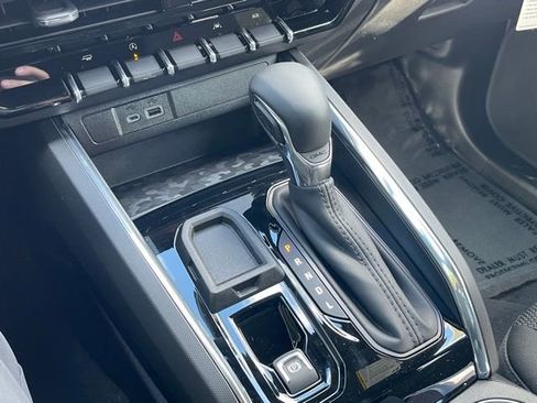 New 2026 GMC Canyon Elevation w/ Convenience Package image 14