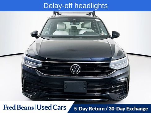 Used 2023 Volkswagen Tiguan SE R-Line image 2
