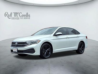 Used 2024 Volkswagen Jetta SE w/ Panoramic Sunroof Package