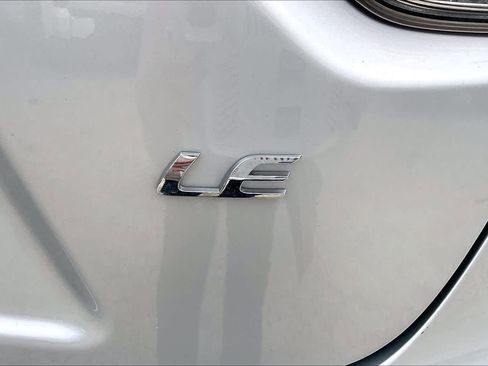 Used 2023 Toyota Corolla LE FWD image 9