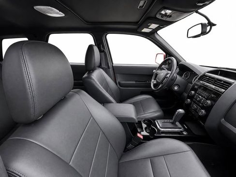 Used 2011 Ford Escape Limited w/ 302A Rapid Spec Order Code AWD/4WD image 8