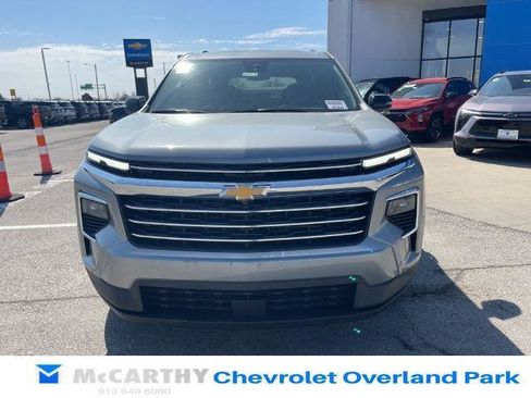 New 2026 Chevrolet Traverse LT w/ Enhanced Driving Package AWD/4WD image 8