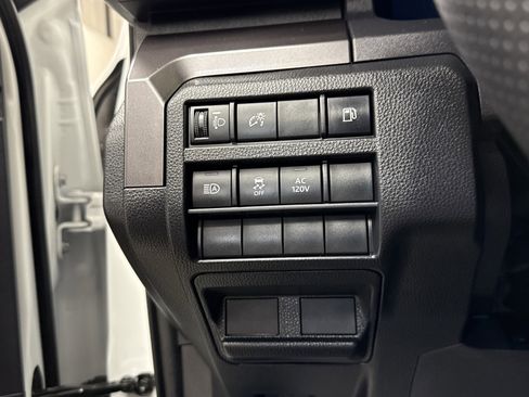 Used 2025 Toyota 4Runner TRD Off-Road image 8