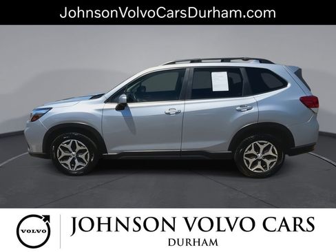 Used 2019 Subaru Forester Premium AWD/4WD image 5