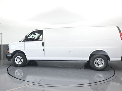 New 2025 Chevrolet Express 3500 Extended w/ Driver Convenience Package image 3