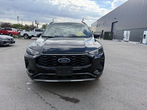 Used 2023 Ford Escape ST-Line AWD/4WD image 8