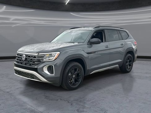 New 2026 Volkswagen Atlas Peak Edition AWD/4WD image 1