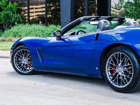 Used 2006 Chevrolet Corvette Convertible RWD image 52