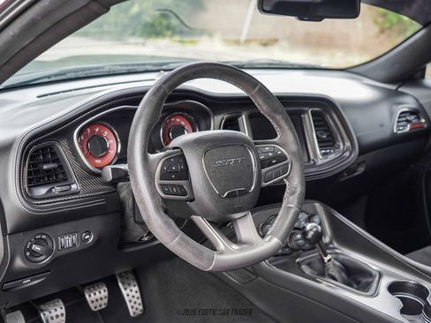 Used 2020 Dodge Challenger SRT Hellcat RWD image 43