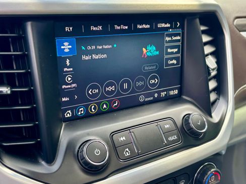 Used 2021 GMC Acadia SLT image 21