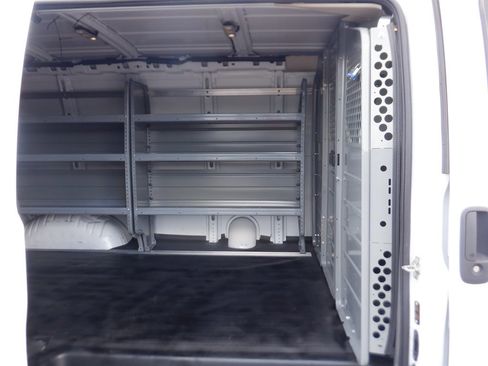 Used 2020 Chevrolet Express 2500 w/ Enhanced Convenience Package RWD image 11