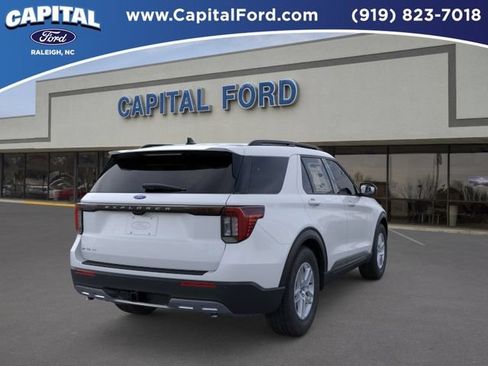 New 2026 Ford Explorer Active w/ Active Comfort Package RWD image 8