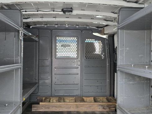 Used 2015 Nissan NV 2500 SV w/ Side & Curtain Airbag Package image 13